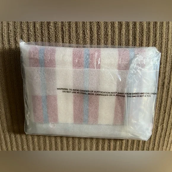 Coach Corner Zip Wristlet With Stripe Print nwt in packaging - Picture 5 of 5